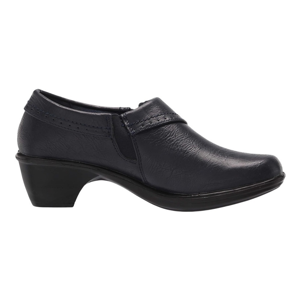 Easy Street Women's Darcy Boot - Picture 4 of 6